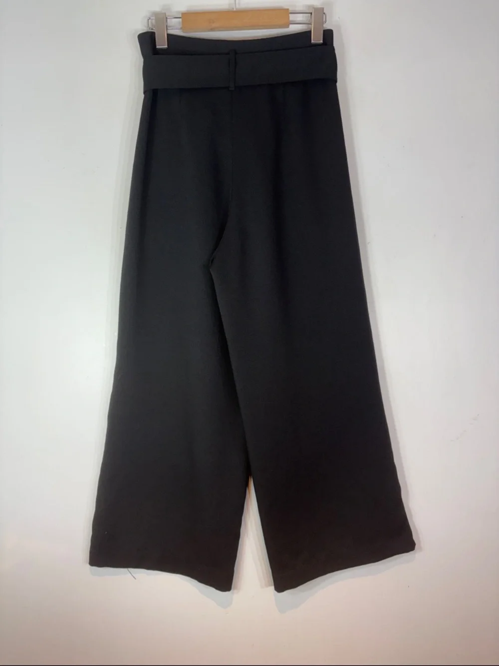 Aritzia Wilfred Paperbag Waist Wide Leg Cropped Pants Black Tie Waist Size 8 - Picture 6 of 12